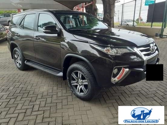 TOYOTA HILUX SW4 2.7 SR 4X2 16V 2017