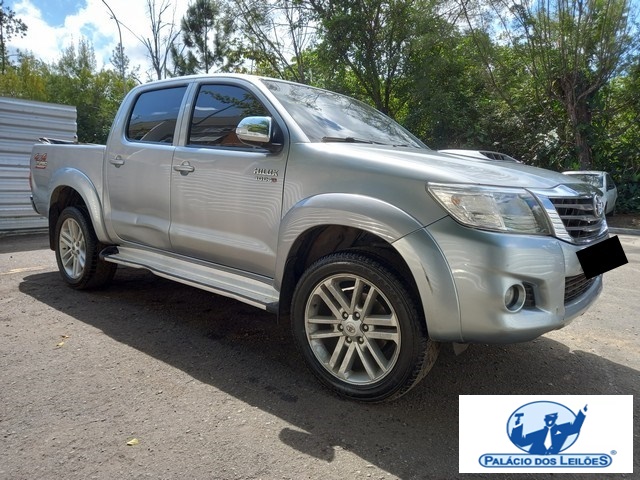 TOYOTA HILUX CD4X4 SRV 2015