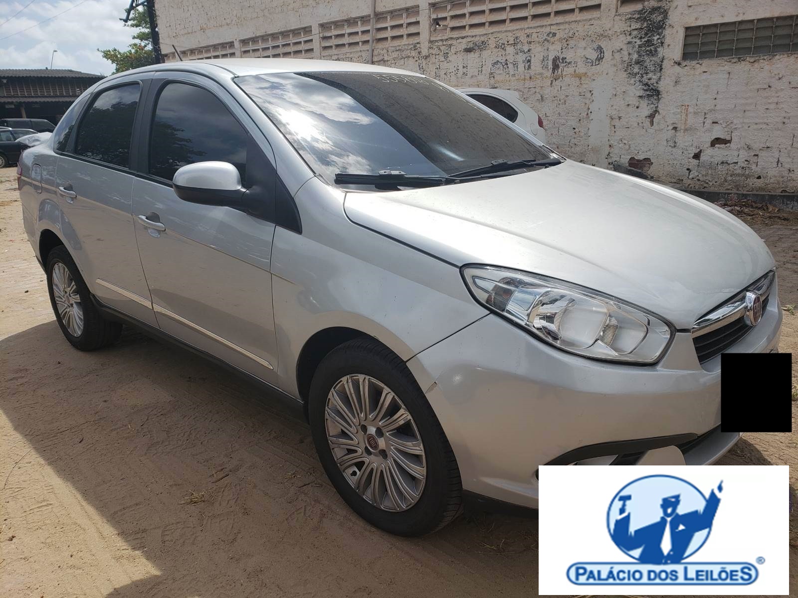 FIAT GRAND SIENA ESSENCE 1.6 16V E.TORQ 2015